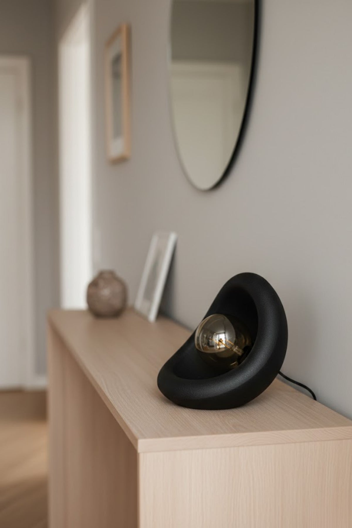 Modern Beton Dokulu Abajur | Organik Oval Gece Lambası (Masaüstü Komodin Lambası) 25 Cm